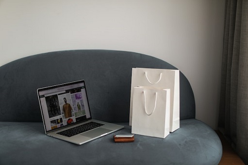 What is Social Media Commerce & why you should care