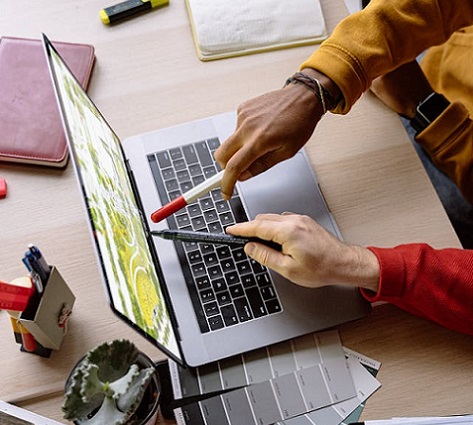 Hire a professional website designer in Trinidad