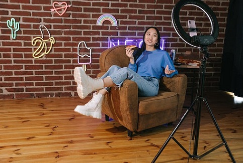 Social media marketing with micro-influencer collaborations